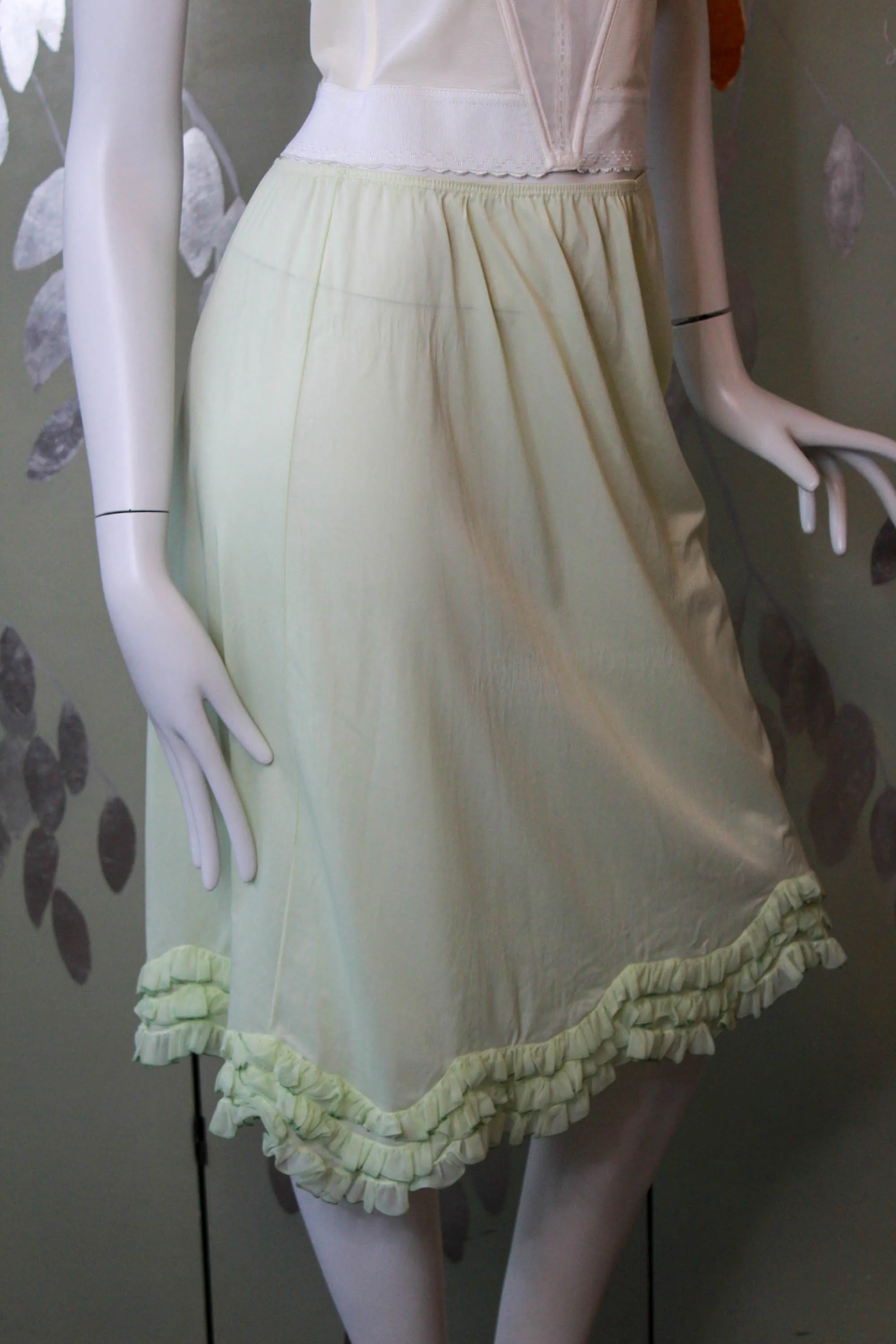 1960s Pale Green Ruffle Hem Slip Skirt, 28-30" Waist