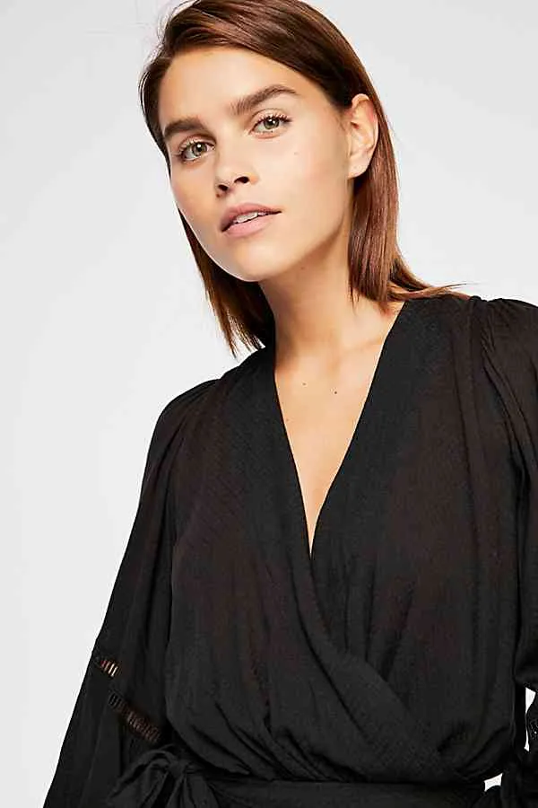 DREAM GIRL WRAP TOP