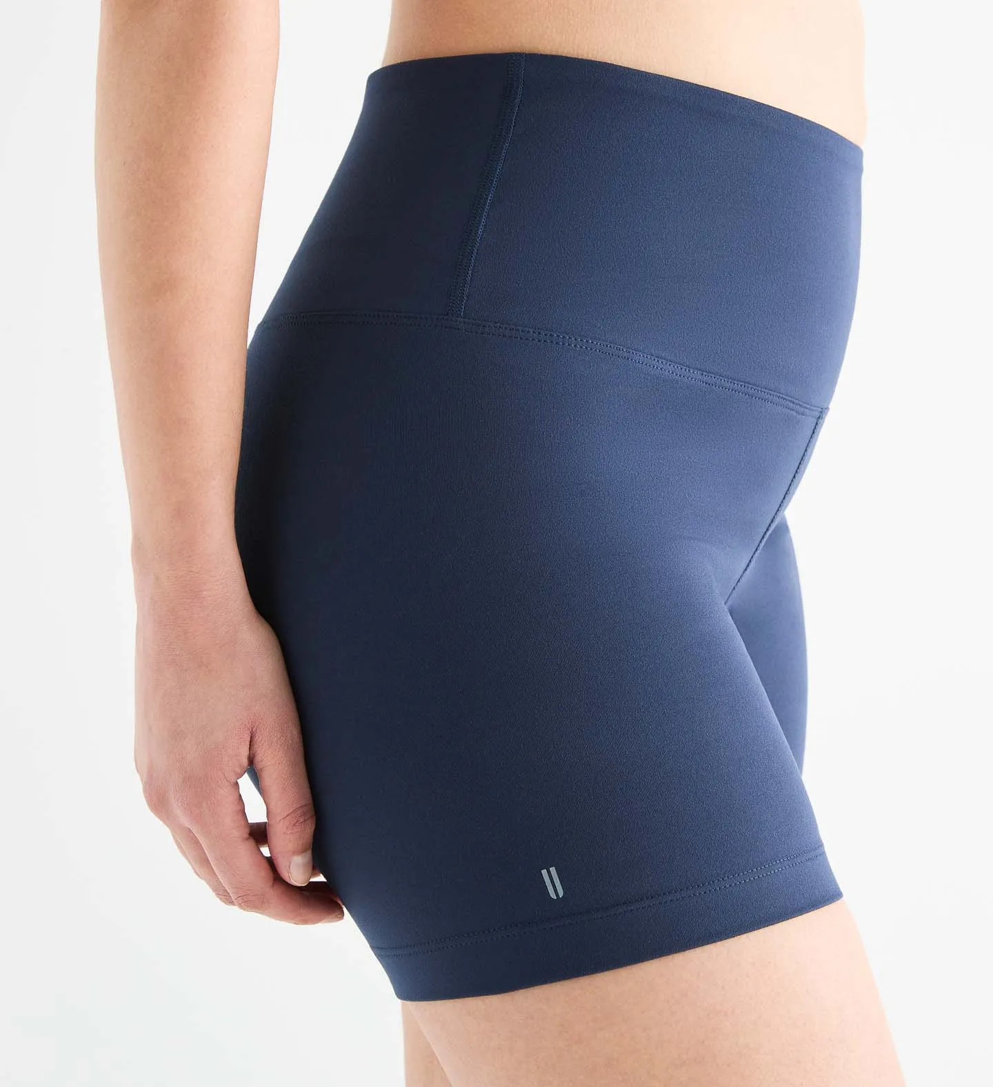 Women's High-Rise Matte Short 4"